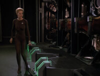extant StarTrekVoyager 4x21 TheOmegaDirective 0055